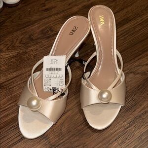 Zara Women's Elegant Cream Heels